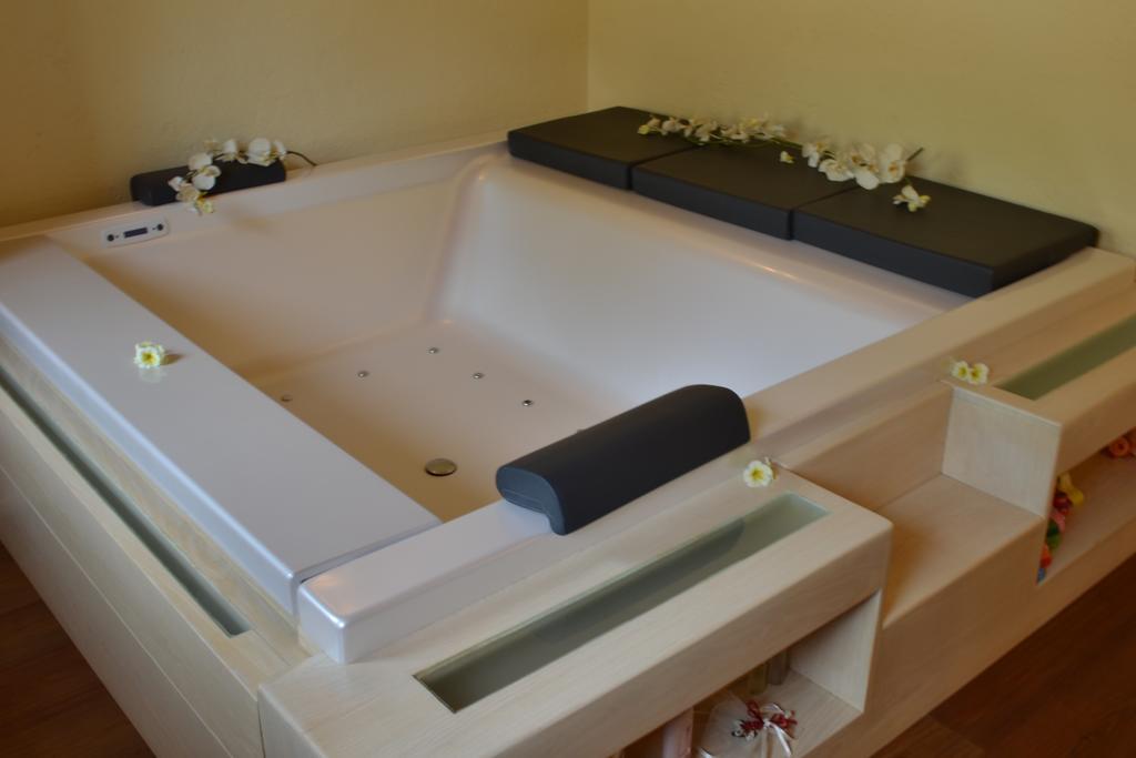 Casale La Rocchetta Bed and Breakfast Lonigo Exteriör bild