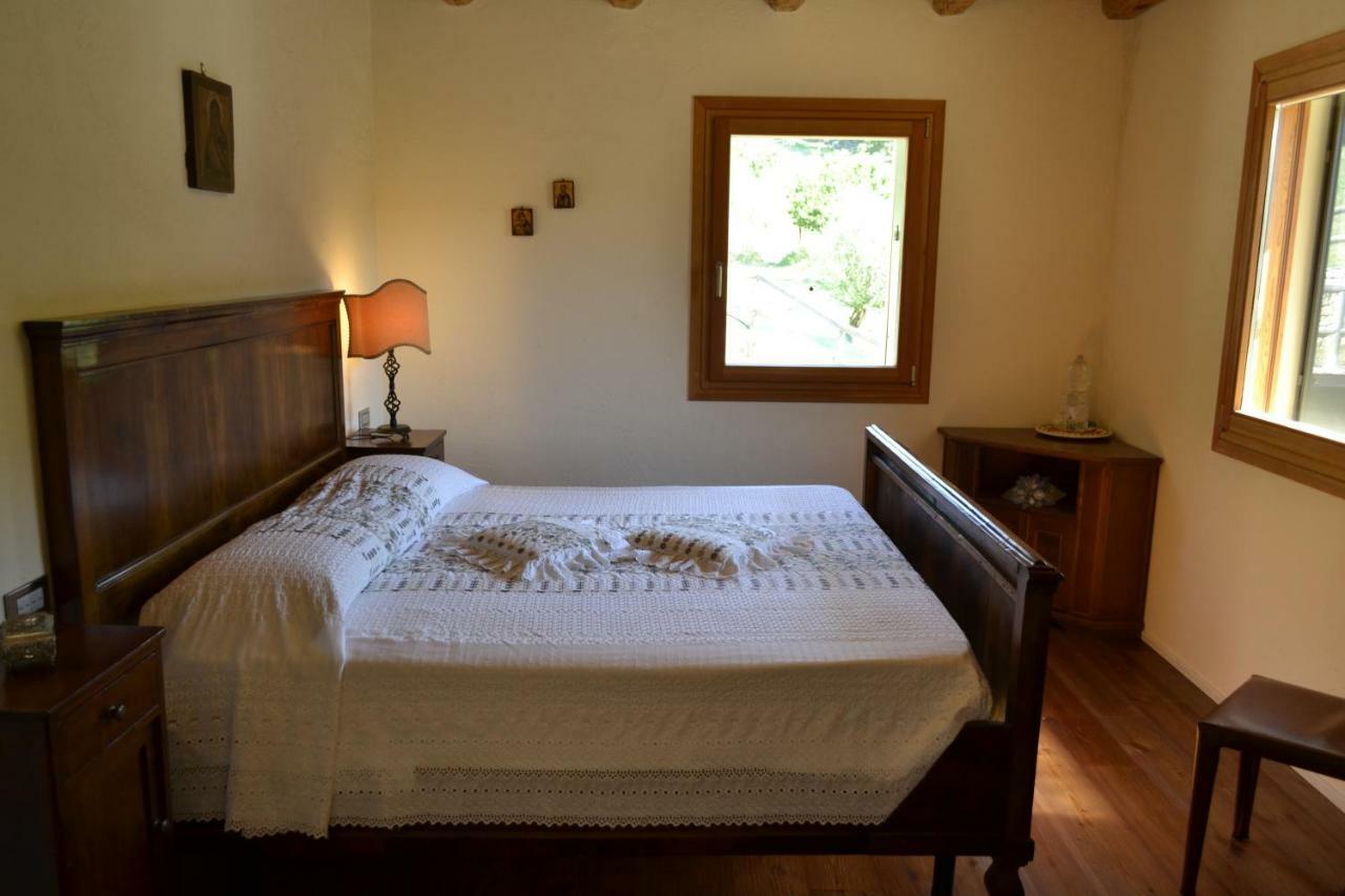 Casale La Rocchetta Bed and Breakfast Lonigo Exteriör bild